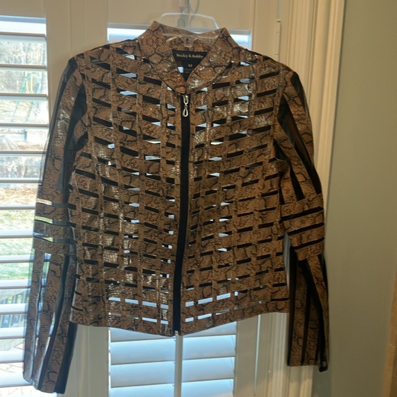 Becky & Bobby Fashion Faux Snake Jacket - Picture 5 of 6